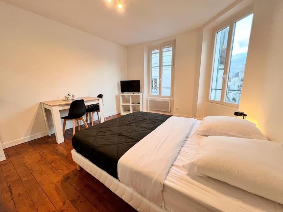Appartement Maciet 2- Centre Ville Meaux-Gare-Disney Екстериор снимка